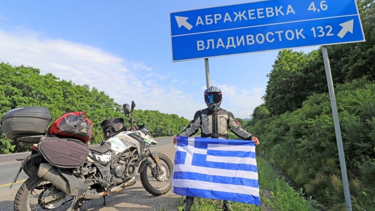 SYM SIBERIA: SYM NH-T 300 και Μητσάκης στην άκρη του κόσμου!